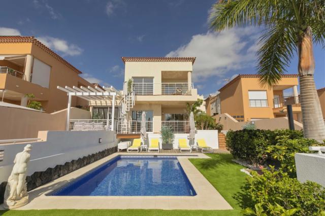 4 bedroom Villa in Puerto de Santiago