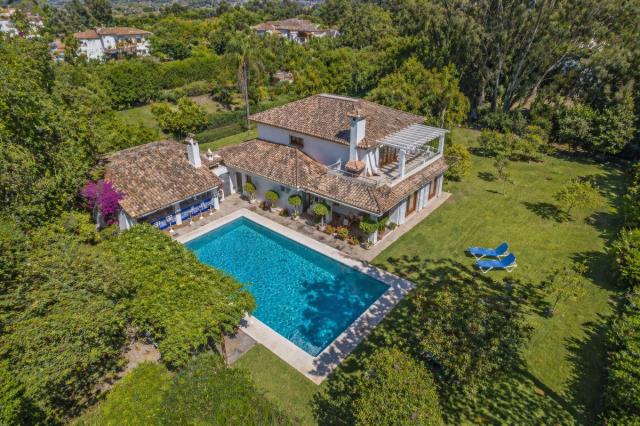 5 bedroom House - Detached Villa in New Golden Mile