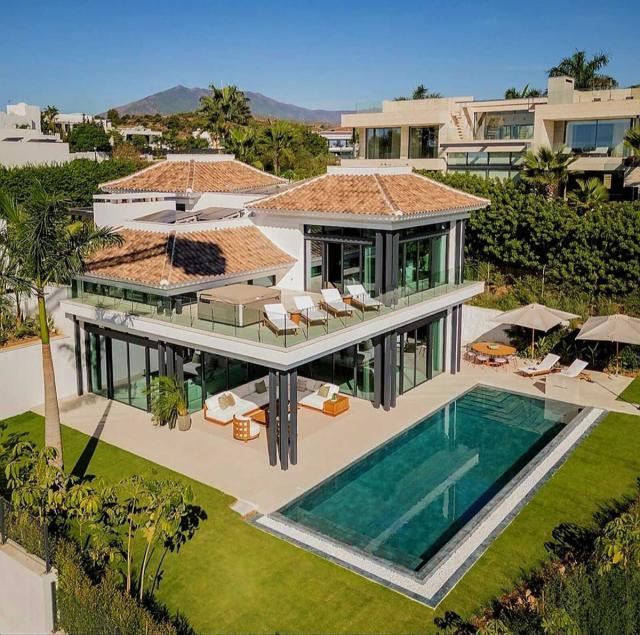 4 bedroom House - Detached Villa in Marbella