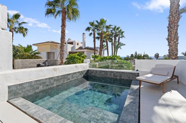 3 bedroom Apartment - Penthouse in New Golden Mile