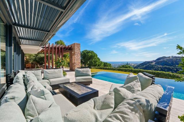 5 bedroom House - Detached Villa in El Madroñal