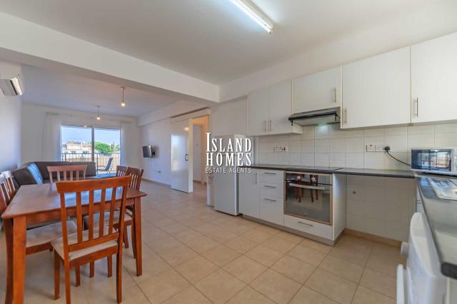 2 bedroom, 1 bathroom apartment with communal swimming pool and established gardens in quiet, but very central location of Paralimni - LCP106