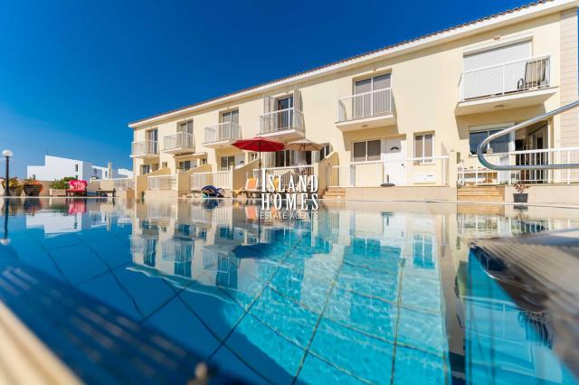 2 bedroom townhouse on a popular complex with communal swimming pool and SEA VIEWS, less than 400m from the sea in Kapparis – MSK105