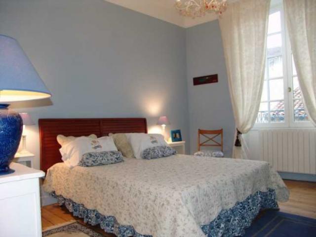 6 bedroom House in Condom