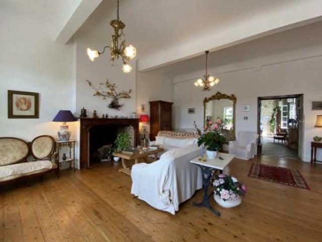 4 bedroom House in Condom