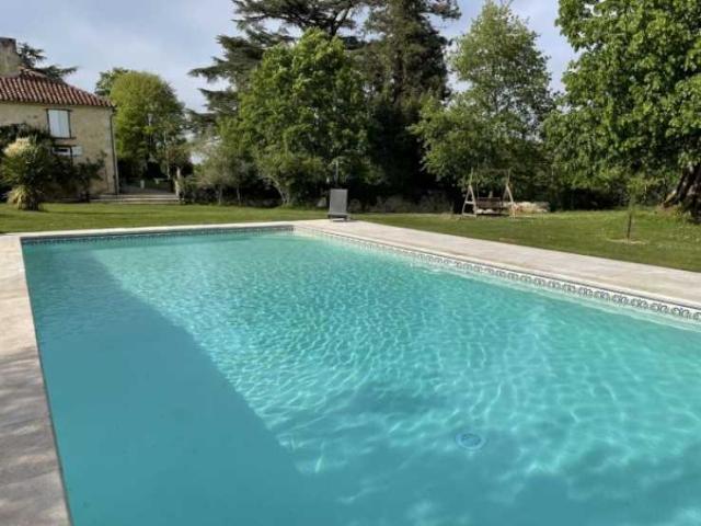 9 bedroom Country House in Auch