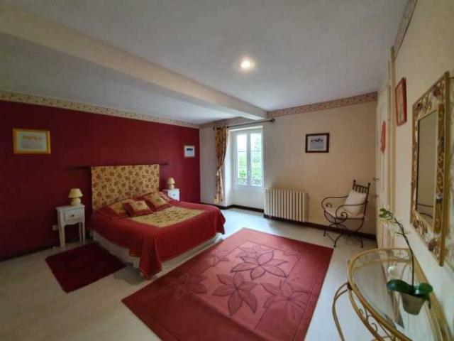 9 bedroom Country House in Auch
