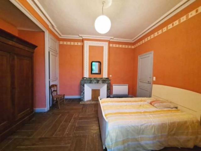 10 bedroom Farmhouse in Vic-Fezensac