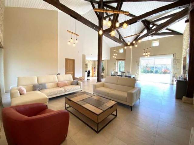 6 bedroom House in Condom