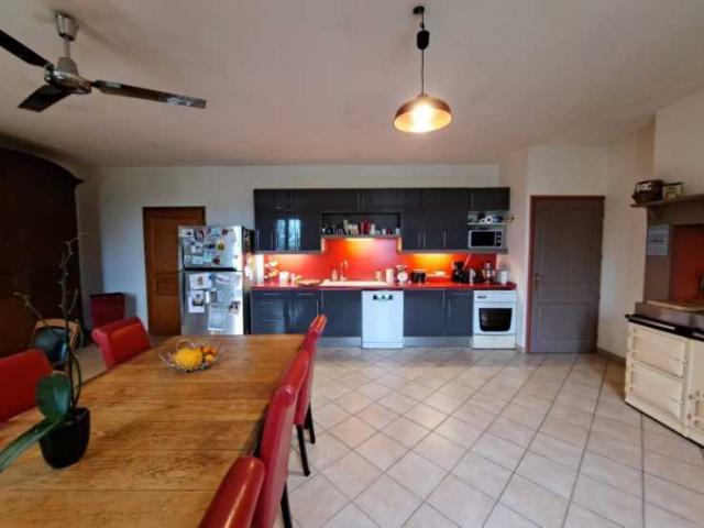 6 bedroom Country House in Condom