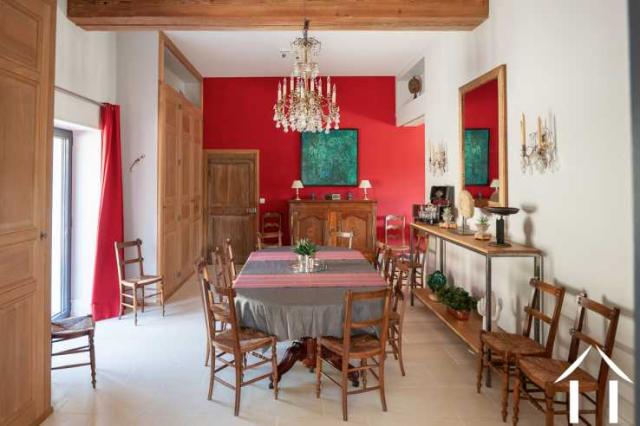 6 bedroom Country House in Beaune
