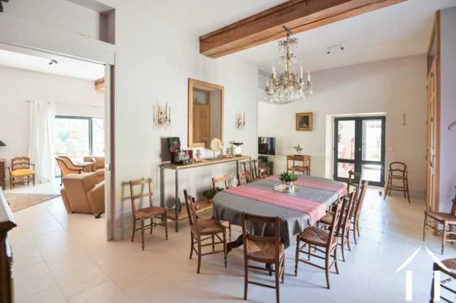 6 bedroom Country House in Beaune
