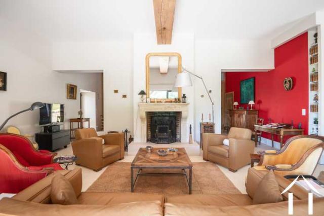 6 bedroom Country House in Beaune