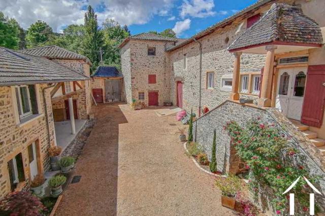 10 bedroom Farmhouse in Macon