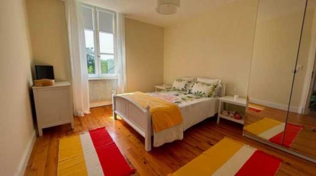 9 bedroom Country House in Montréal