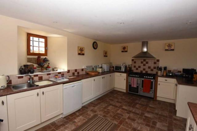 5 bedroom Farmhouse in Saint-Sever