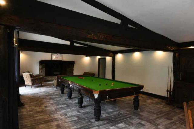 6 bedroom Property in Mortain