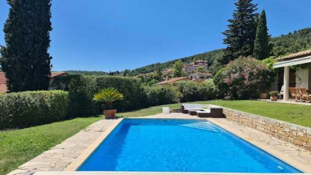4 bedroom House in Seillans