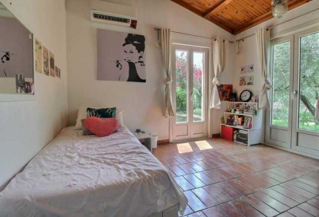 4 bedroom House in Montauroux