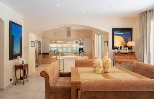 4 bedroom House in Fayence