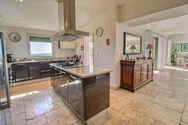 4 bedroom House in Seillans