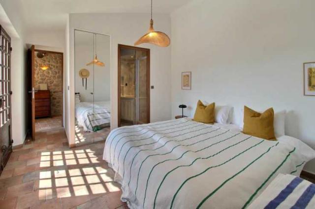 5 bedroom Country House in Seillans