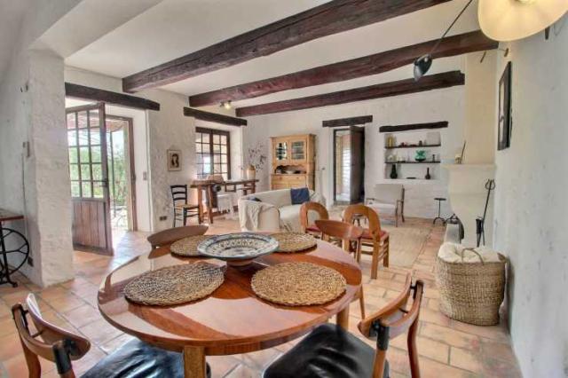 5 bedroom Country House in Seillans