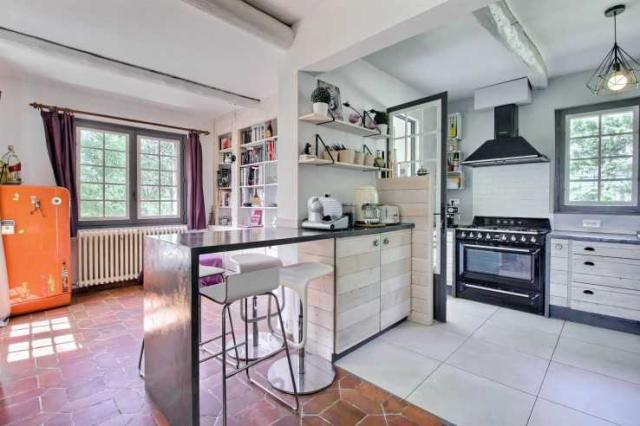 5 bedroom Country House in Saint-Paul-en-Forêt