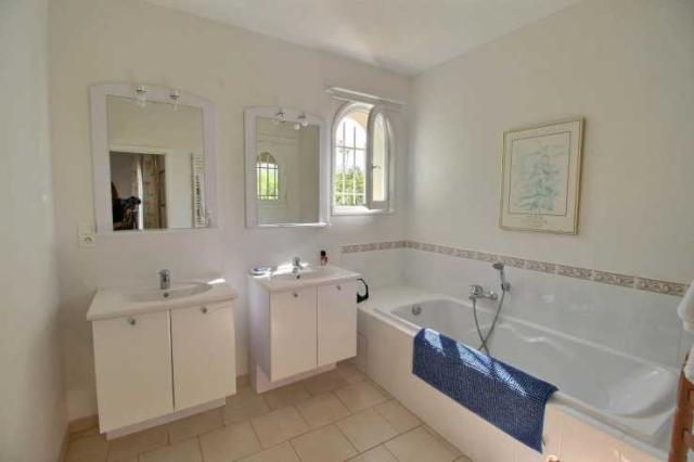 4 bedroom House in Seillans