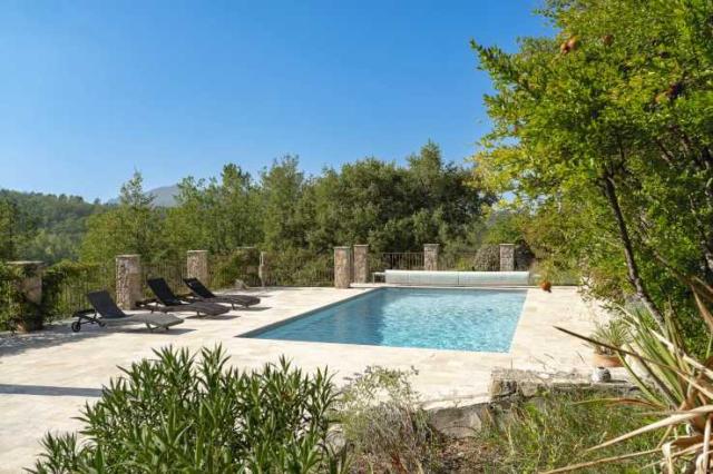 4 bedroom Country House in Saint-Paul-en-Forêt