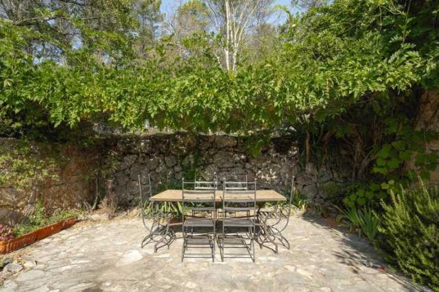 4 bedroom Country House in Saint-Paul-en-Forêt