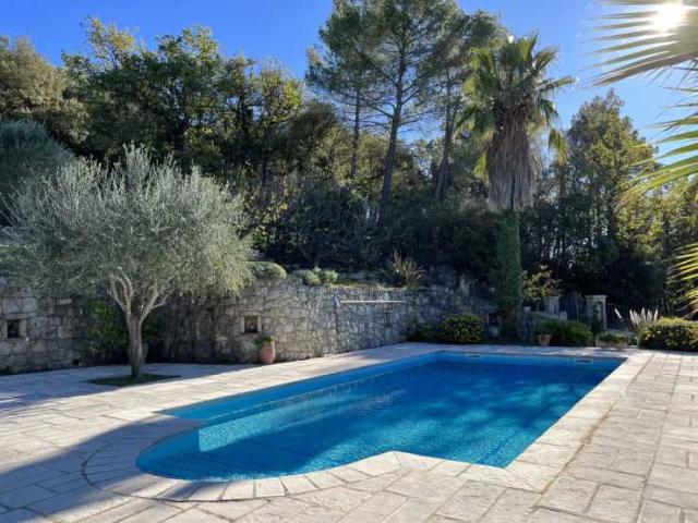 5 bedroom House in Montauroux