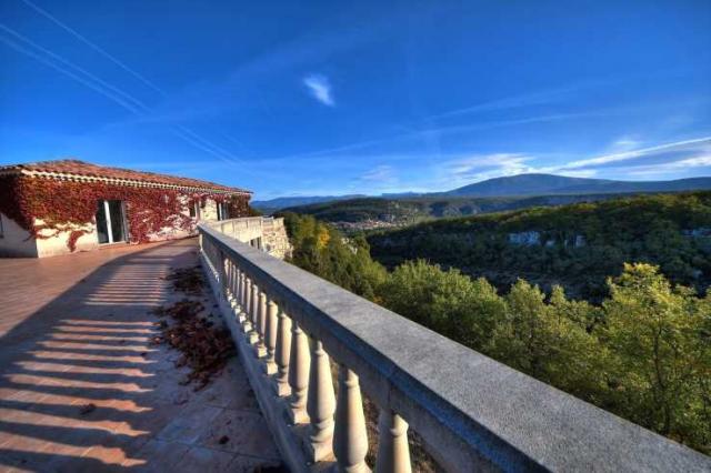 5 bedroom Country House in Bauduen