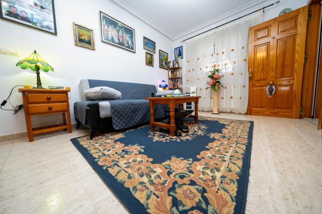 2 bedroom Apartment in Playa Flamenca