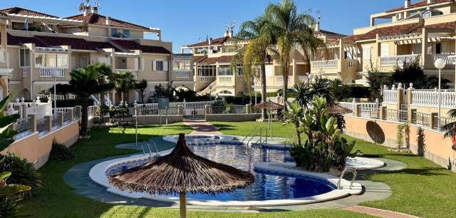 2 bedroom Semi Detached House in Playa Flamenca