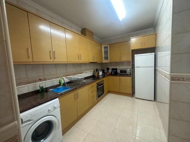 4 bedroom Apartment in Jacarilla