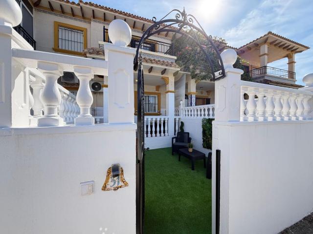 3 bedroom Town House in Punta Prima