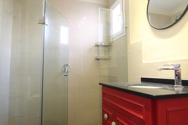 3 bedroom Ground Floor Apartment in Marbella