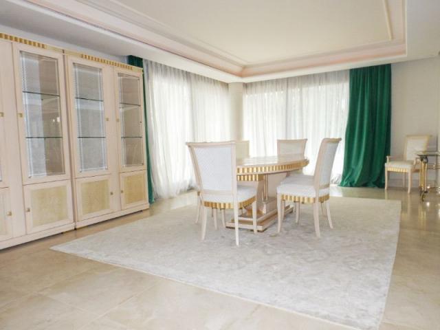 6 bedroom Villa in Marbella