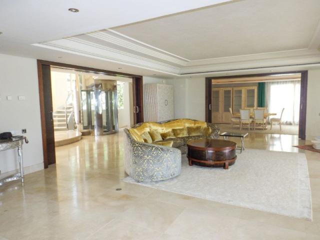6 bedroom Villa in Marbella