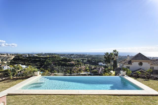 8 bedroom Villa in Benahavis