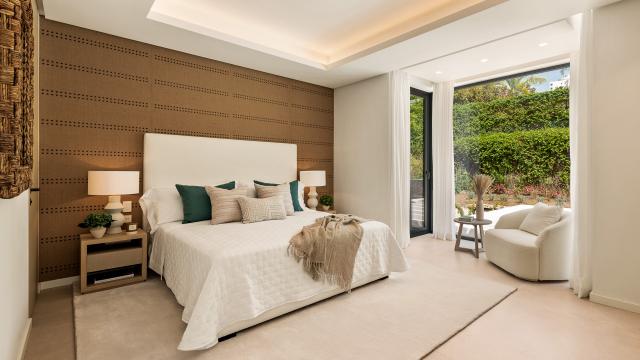 5 bedroom Villa in Estepona