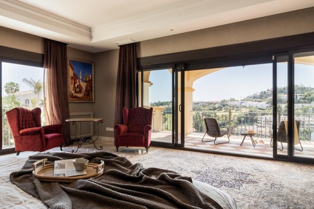 5 bedroom Villa in Marbella