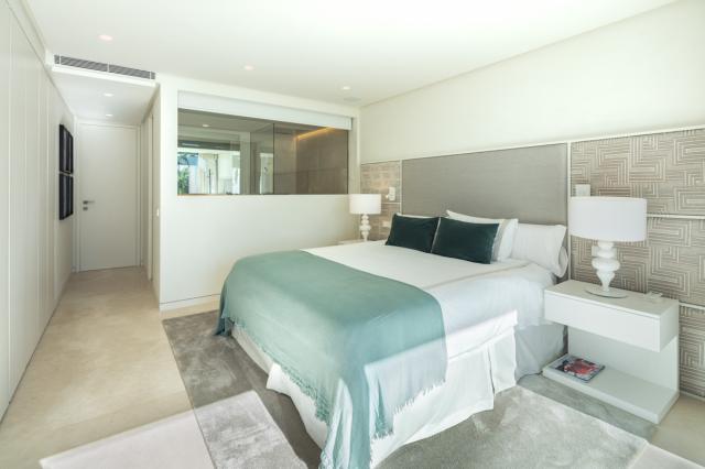 4 bedroom Apartment in Marbella