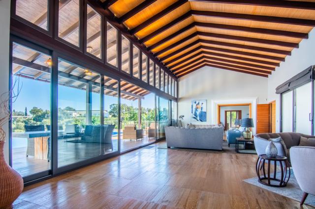 6 bedroom Villa in Marbella