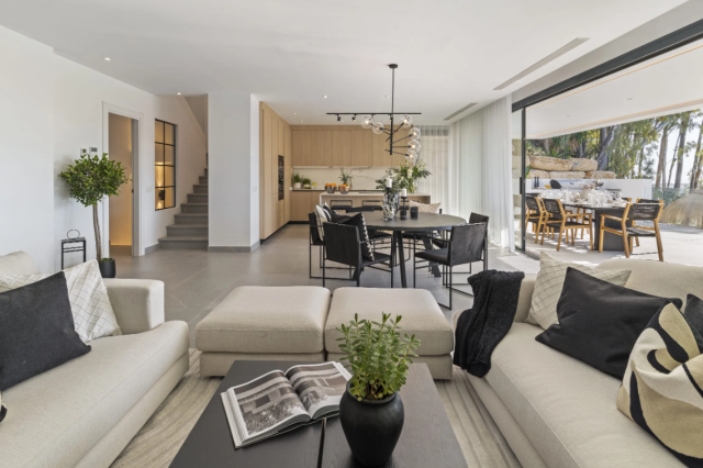 5 bedroom Villa in Marbella