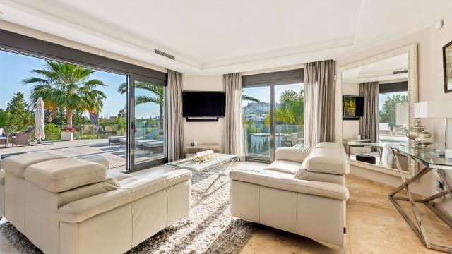 5 bedroom Villa in Marbella