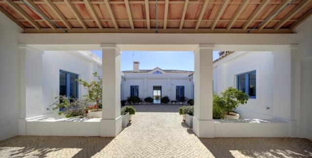 5 bedroom Villa in Marbella