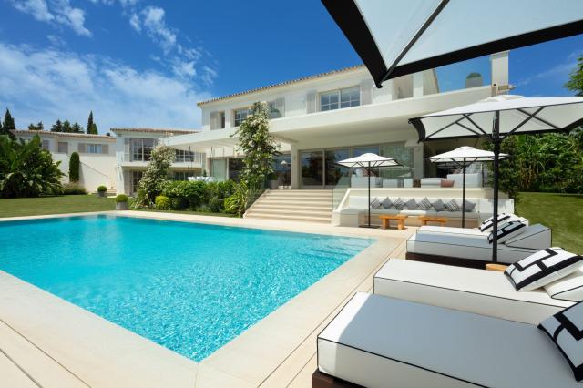 6 bedroom Villa in Marbella