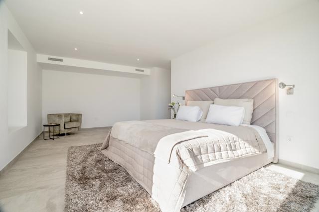 5 bedroom Villa in Marbella